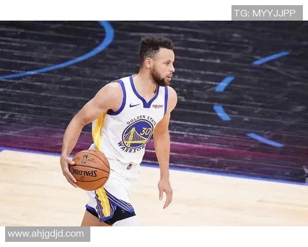 科尔赞库里状态出色节奏与体能均表现优异 科尔赞库里状态出色节奏与体能均表现优异