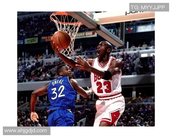 奥尼尔晒季后赛总分榜单乔丹领跑詹姆斯卡特紧随其后 奥尼尔晒季后赛总分榜单乔丹领跑詹姆斯卡特紧随其后