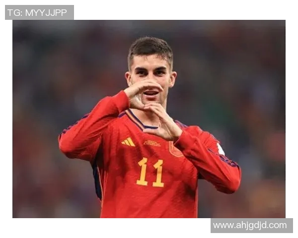 费兰国家队50场进22球追赶迪斯蒂法诺31场23球的辉煌纪录 费兰国家队50场进22球追赶迪斯蒂法诺31场23球的辉煌纪录