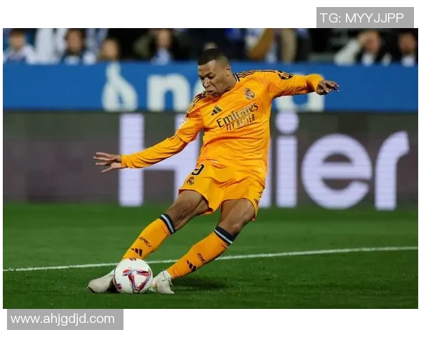 姆巴佩赛季前十场狂轰十四球创生涯最佳开局助力皇马争冠