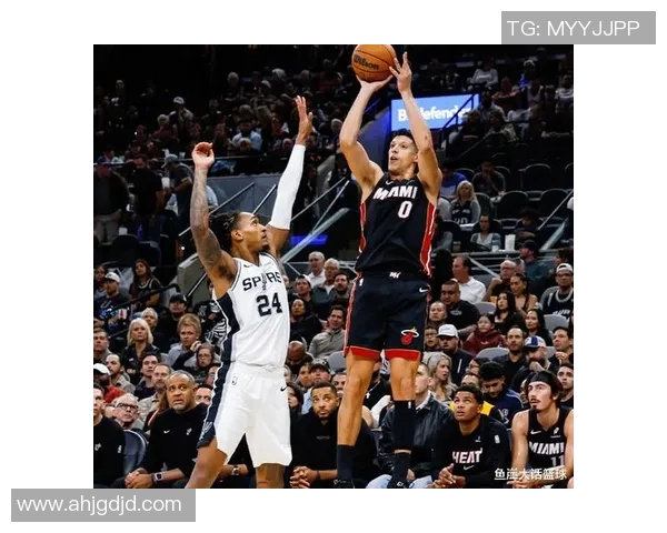 马刺主帅解析文班关键时刻表现强调放慢节奏的重要性 马刺主帅解析文班关键时刻表现强调放慢节奏的重要性