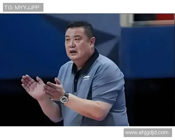 徐长锁谈与杨瀚森保持联系未来将培养更多优秀年轻球员 徐长锁谈与杨瀚森保持联系未来将培养更多优秀年轻球员