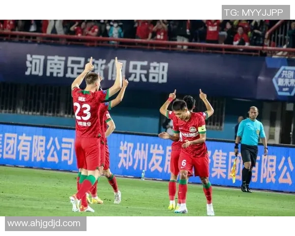 红白血脉延续小西蒙尼进球献给刚出生的侄子