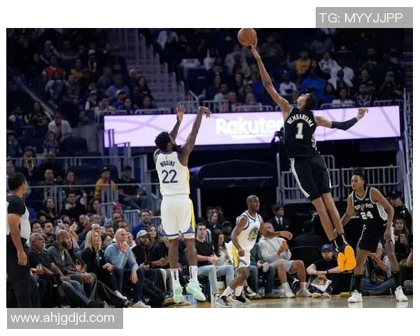 文班亚马若出战65场最佳防守球员奖项将稳稳归他所有