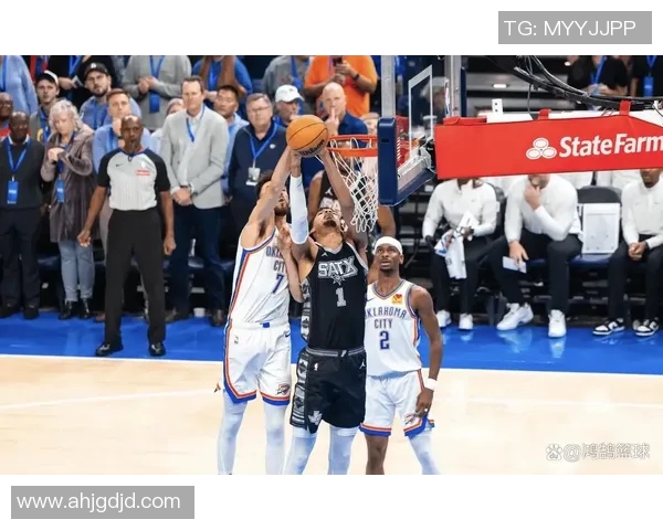 文班亚马强势登场对阵雷霆展现绝佳实力只为一次精彩示范 文班亚马强势登场对阵雷霆展现绝佳实力只为一次精彩示范