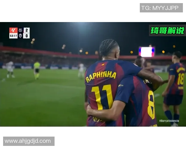 巴萨喜讯费尔明与亚马尔重返训练场助力球队恢复战斗力