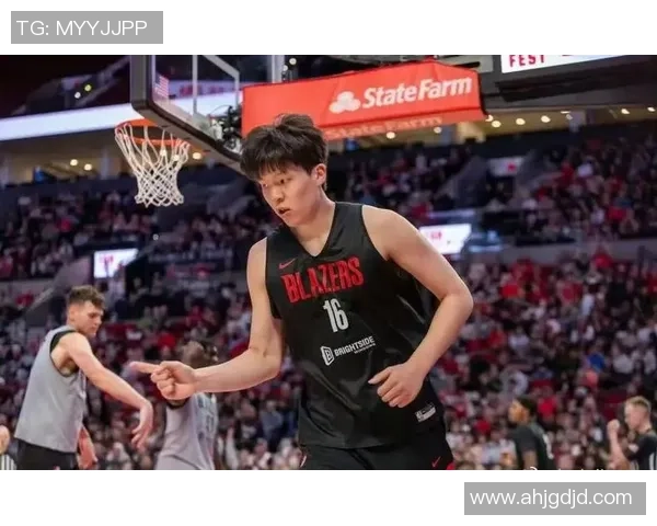 杨瀚森第三节神勇表现五投五中砍下十四分展现全面能力 杨瀚森第三节神勇表现五投五中砍下十四分展现全面能力