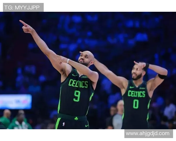 怀特分享与内线球员配合心得逐步磨合中收获乐趣与共同进步