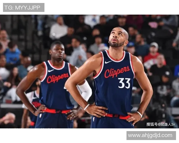 快船队近九场比赛仅获一胜老将与薪资双重压力下的困境 快船队近九场比赛仅获一胜老将与薪资双重压力下的困境