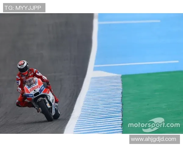 前裁判批评迪洛伦佐缺乏体育道德那不勒斯官方强烈反驳并发声谴责 前裁判批评迪洛伦佐缺乏体育道德那不勒斯官方强烈反驳并发声谴责