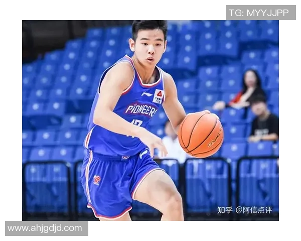 韩乔生点评杨瀚森表现不足强度提升后将面临更大竞争压力 韩乔生点评杨瀚森表现不足强度提升后将面临更大竞争压力