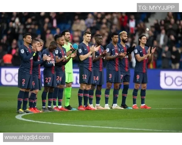 悼念维科特巴黎圣日耳曼前主帅离世俱乐部官方发文致以哀悼