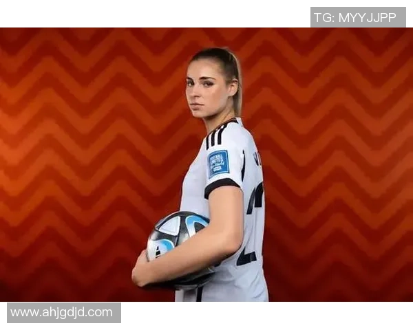 曼城宣布美国女足明星萨姆科菲加盟合同延续至2029年