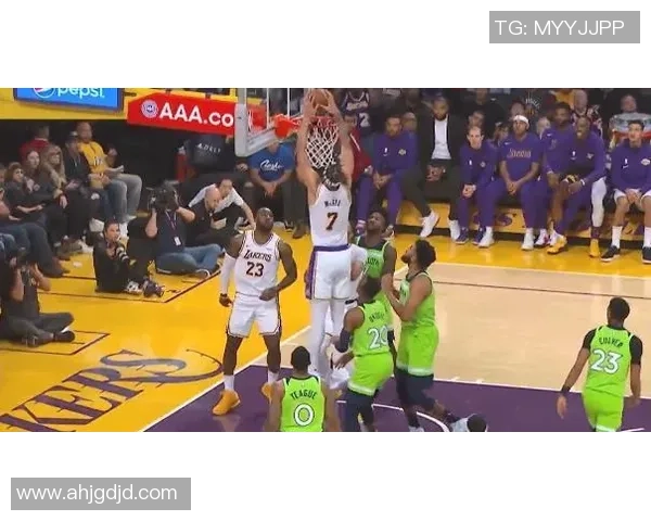 阿夫迪亚首节火力全开6投4中三分命中2个轻松拿下12分3篮板 阿夫迪亚首节火力全开6投4中三分命中2个轻松拿下12分3篮板