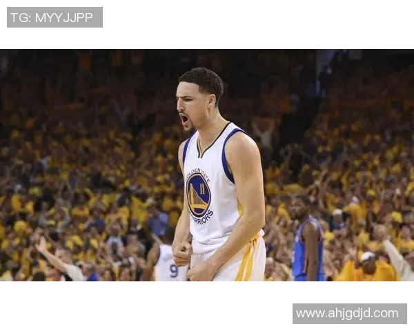 阿门汤普森荣膺11月25日NBA最佳球员展现超凡实力与潜力