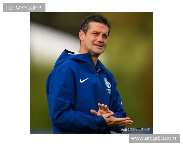 国米主帅齐沃庆祝45岁生日官方社交媒体送上温馨祝福与精彩回顾 国米主帅齐沃庆祝45岁生日官方社交媒体送上温馨祝福与精彩回顾